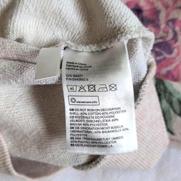 H&M floral butterfly zip-up hoodie sweatshirt 4-6 YRS girls - Picture 6 of 7